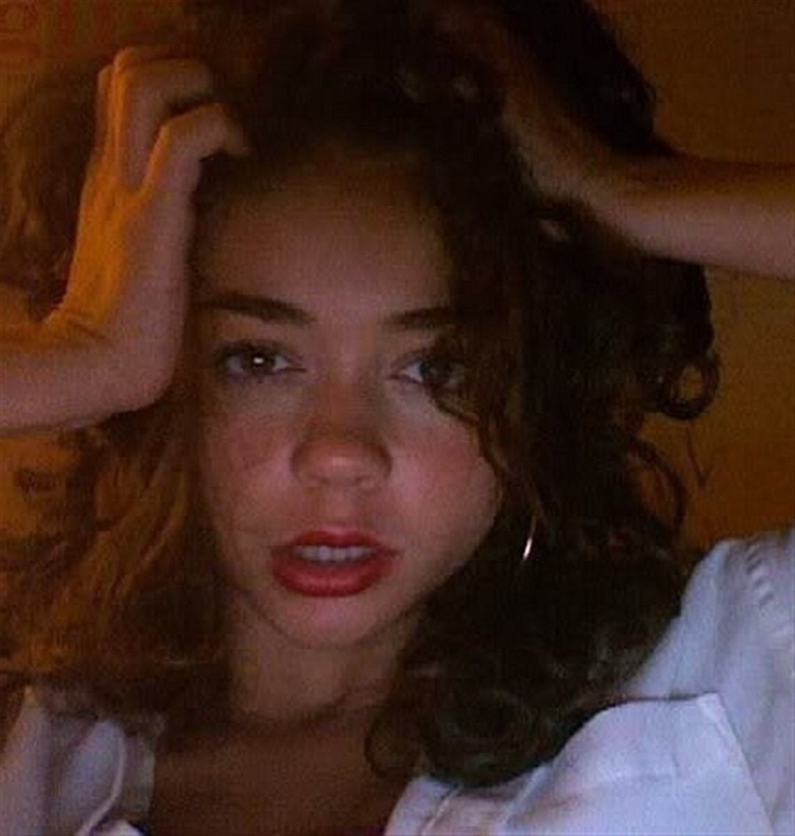thehornyinfertilevirgin:  Sarah hyland nudes