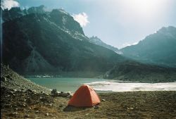 nepalfm:Everest Valley, Himalayas, (photo by Keitha Haycock) http://ift.tt/17xWSCV