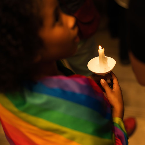janelle-azevedo:  People showing support for the orlando victims and those effected at candle light 