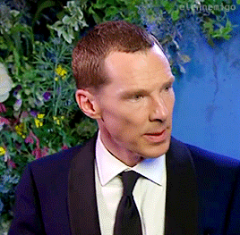 cumberbatched-galaxy:elennemigo:Benedict Cumberbatch Reacts Backstage About His BAFTA Win. I love hi