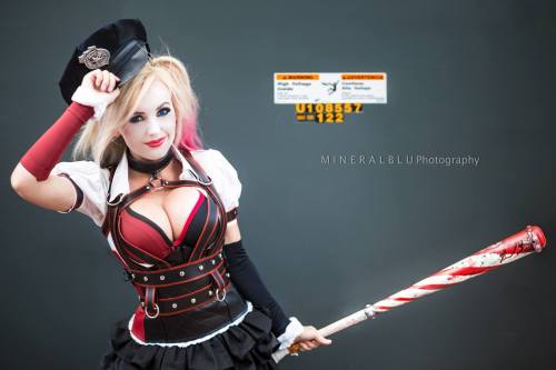 XXX queens-of-cosplay:  Harley Quinn photo