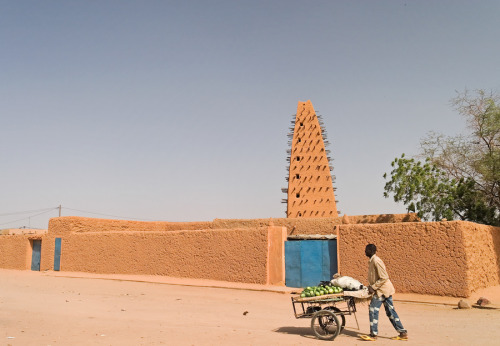 gotraveling:Mosque of Agadez, Niger ~ by Matthew Paulson