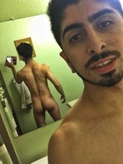 mattlokes:  Just hit 1000 followers and like I promised, here are some of me on my personal blog. Sorry fam&amp;friends. 😛🍆🍑  Been working out a lot recently so hopefully my body isn’t bad🙈