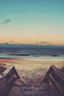 earthlycreations:  Nags Head by Joe Mrava