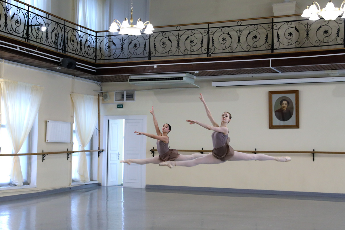 vaganova ballet academy levels