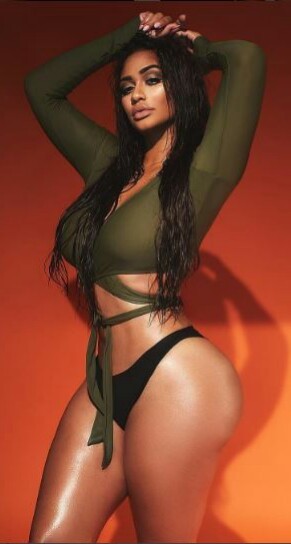 Miss Dania