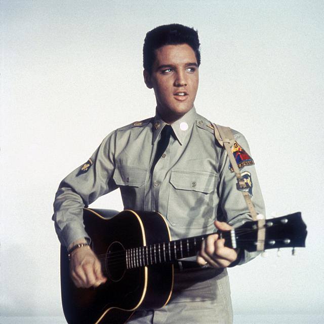 real-edgarcasco:  Elvis PresleyBlues (1960) Photo shoot for G.I. Blues (Paramount).