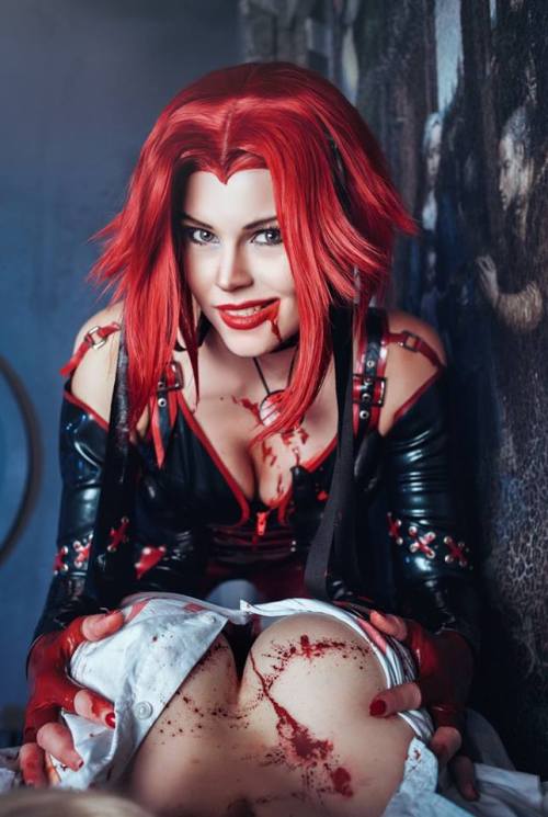 cosplayandanimes:  BloodRayne VS Butcheresssource