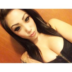 realhotasians:  @_chantillyy 