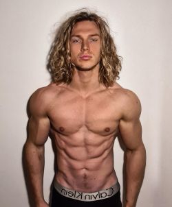 odilevaiken:Benjamin Ahlblad @fitbeny