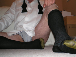 sniffingsocks:  I’M SO FUCKING DRUNK DUDE!! YOU CAN DO WHATEVER YOU WANT AS LONG AS YOU SMELL MY SOCKS FIRST!!