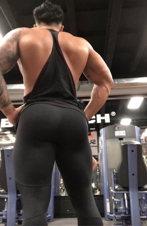 kensprof:  Effective Gym Wear porn pictures