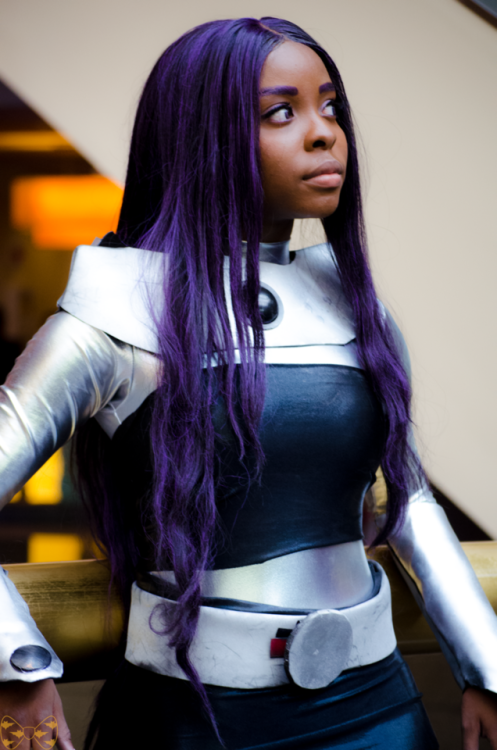 Here’s my semi finished Blackfire cosplay! I have to change the undersuit and do some adjustm