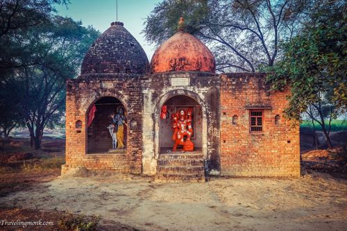 Small temple with Krishna and Hanuman deities, Vrindavana, Photo bu Indradyumna Swami