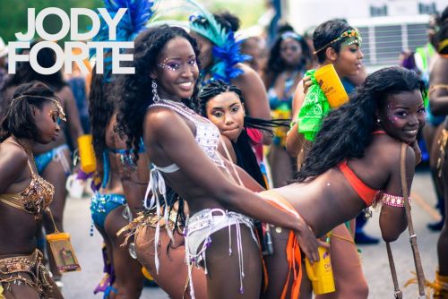 caribcutiekeke:rudegyalchina:nodayzoff:carnivalsfinest:Girls just wanna have FUN  Oh my  Carrrmnniiivvvaaallll  It’s carnival month.