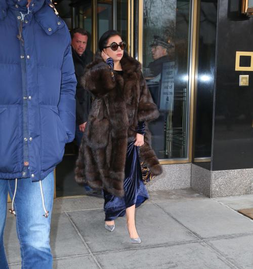 gagamedia:UHQ PHOTOS: Lady Gaga leaving her apartment in NYC today. [x]