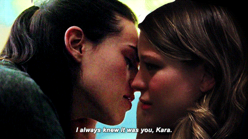 connorstevens:AU in which Lena falls in love with both Kara and Supergirl and that’s how she r