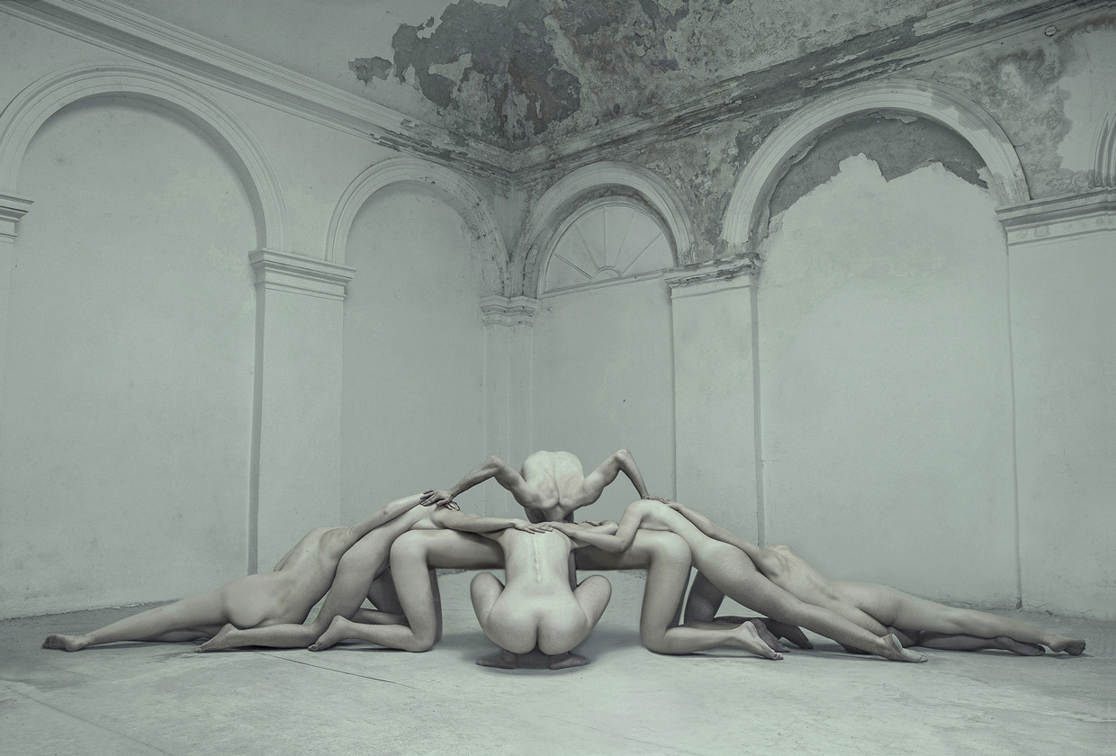 devidsketchbook:  EVELYN BENCICOVA PHOTOGRAPHY Photography and art direction: Evelyn