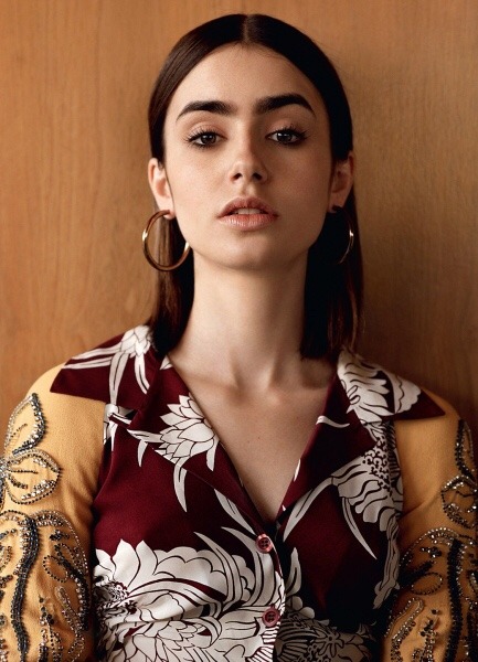 enterbadlands:Lily Collins