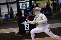 modernfencing:  [ID: a sabre fencer beginning