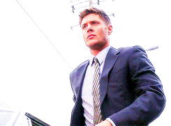softlesbian:  Dean + Attractive Angles 