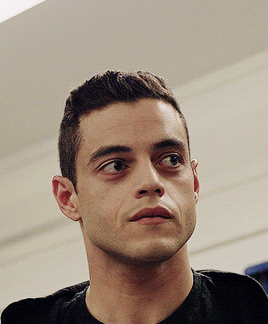 raainstorms:   Multifandom Challenge  ||  39/100 Characters  ||  Elliot Alderson↳