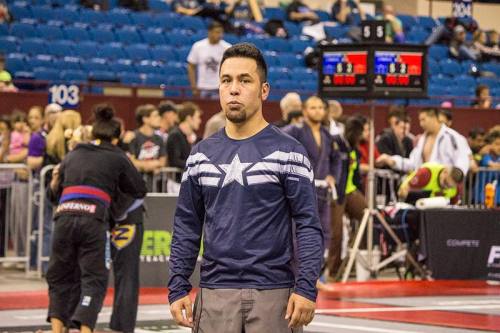 Although this is me in my NoGi gear (including my bad ass Captain America Super Soldier rashguard), 