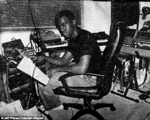 lights-flashing:  &ldquo;Lock ya self in a room doing 5 beats a day for 3 summers&rdquo;