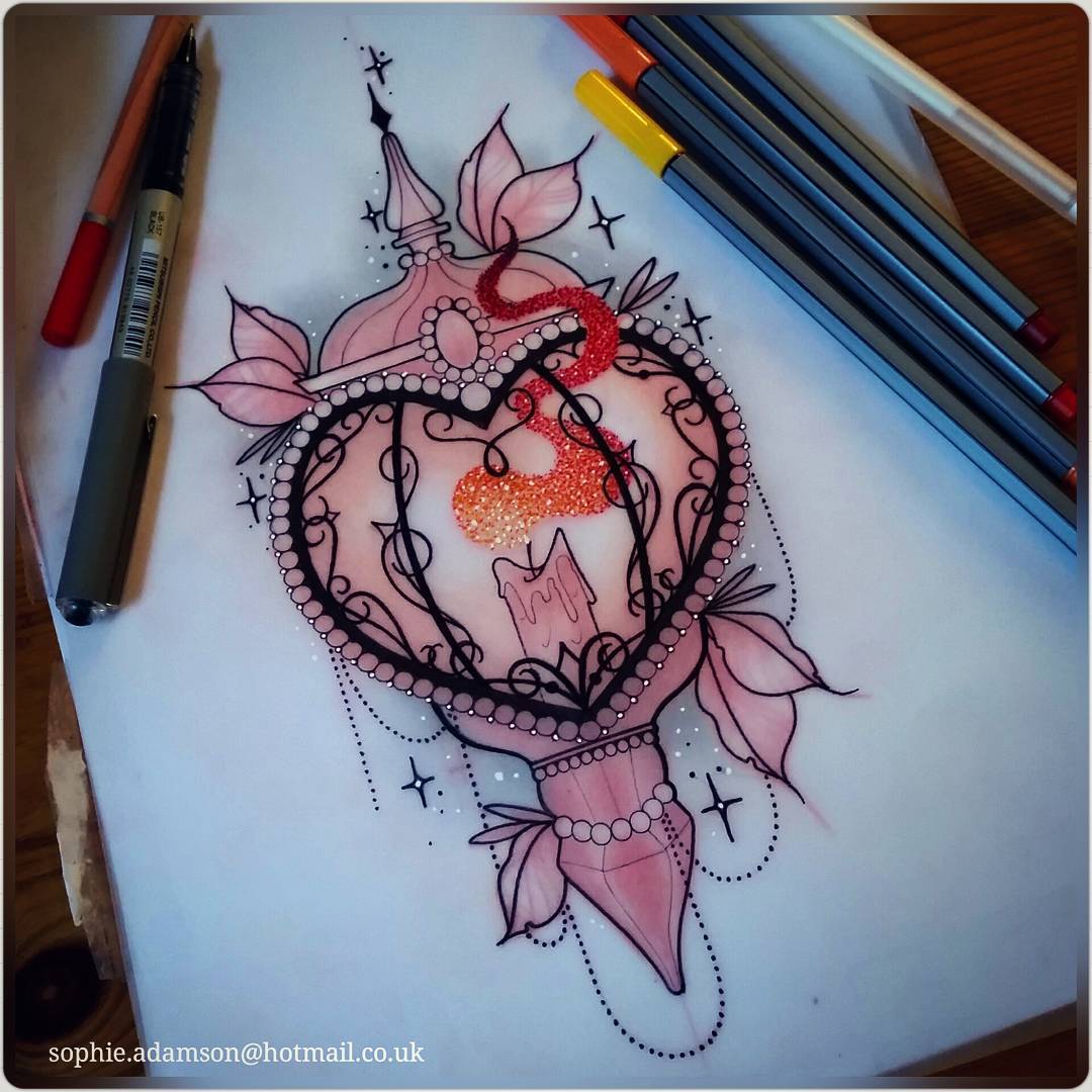 sophieadamsontattoo:  Love shaped lantern anyone? 😀  Theres a set, reduced price