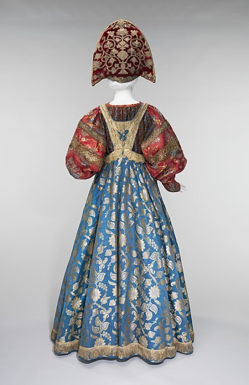 Two traditional women’s ensembles from 19th century Russia