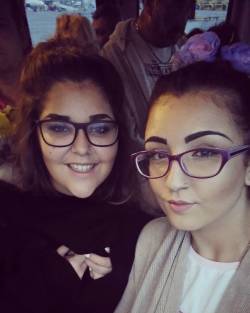 Early morning flight with @charrkoddy and the marj!  #selfie #sisterselfie #glassesfordays  (at Gatwick Airport (North Terminal), London, UK)