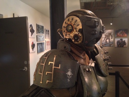 luckyredundies:  Cherno Alpha and Gipsy Danger Drivesuits @ The Art of Pacific Rim, Gnomon Gallery, Hollywood, CA 