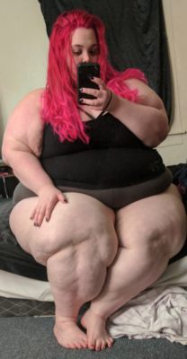 bubblyboooty:My fucking arms are tinted pink