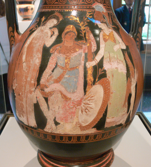 apartmentthirtythree: somepoorsod: jeannepompadour: Storage jar with  the Judgment  of Par