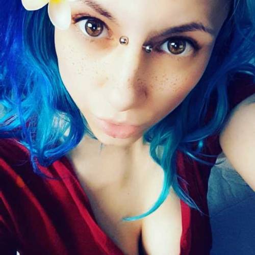 💔💔💔 mygirlfund.com/HotPepper #cute #canadianlady #piercings #piercedgirls #mygirlfund #mygirlfundgirl #ilovemygirlfund #girlsofmygirlfund #bluehair