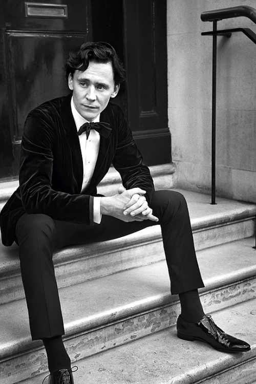 twhiddleston-pics:Tom Hiddleston - David Titlow Photoshoot