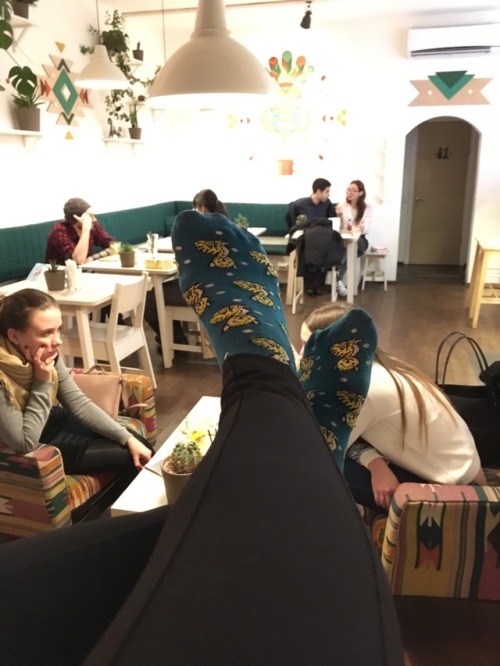 nadinridiculous:when you want to show everybody ur cute socks with tigers