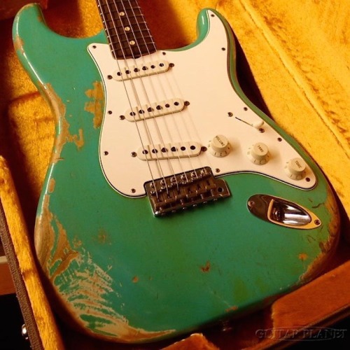 bushdog:  Fender USA Custom Shop TBC 1964 Stratocaster Heavy Relic -Sea Foam Green- 2014 