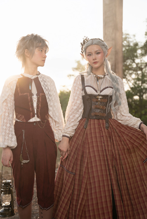 A mix coordination with corset from “Machine Birdcage” and items from “ Aurora Valley ”.Corset: http