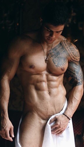 2-otoko:    Like man and towel.