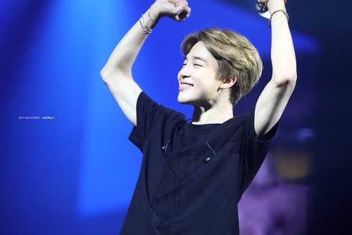 allforbts: © mighty j | Do not edit. (1, 2, 3)