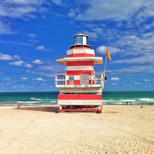 Miami’s Art Deco Lifeguard Towers
To view more of the famous lifeguard towers, visit the South Beach location page.
Miami, Florida, is famous for its Art Deco flavor and white sandy beaches, and the lifeguard towers along its coastline bring those...