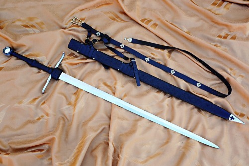 lama-armonica:Beautiful sword + scabbard made by www.facebook.com/sulowskiswords