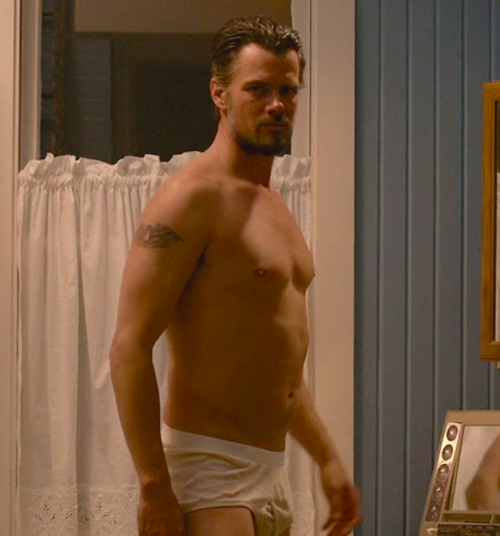 hotfamous-men:  Josh Duhamel