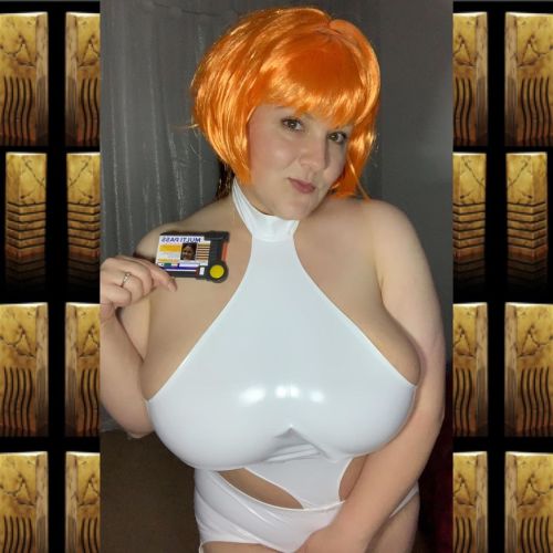 happygoluckypyro: 31 DAYS OF COSTUMES Leeloo Dallas 5th element. So I got this off of Amazon in a M/