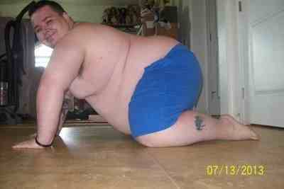 fatback64:  Ok he is in chuhby hunk. Anyone know him?