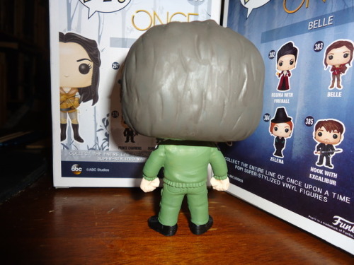 onceuponafunko:Stargate SG-1 Dr. Daniel Jackson Custom FunkoSo this was a straight repaint of a Davi