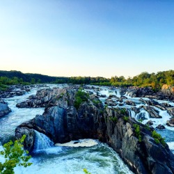 earthporn-org:  Great Falls, Virginia
