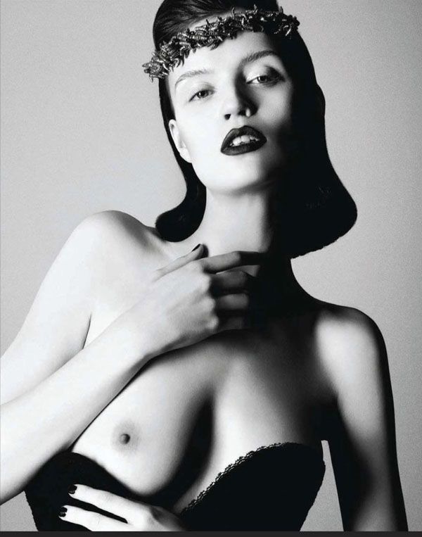 altdel100:  Flo Dron by Jenny Brough