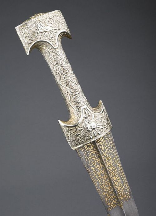 art-of-swords: Khanjar Dagger Dated: 18th century - 19th century Culture: Turkish Medium: silver, go